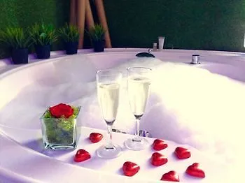 Hotel Jacuzzi Rooms Rome